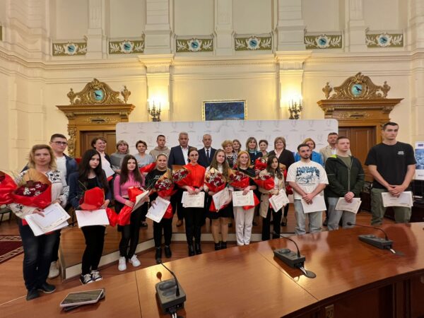 Festivitate de premiere a elevilor care au obținut rezultate excelente la faza județeană a Concursului Național de Cultură și Educație Financiar Contabilă