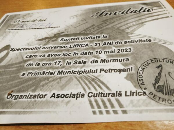 Spectacol aniversar al Asociației ”Lirica” din Petroșani, la 21 de ani de activitate artistică