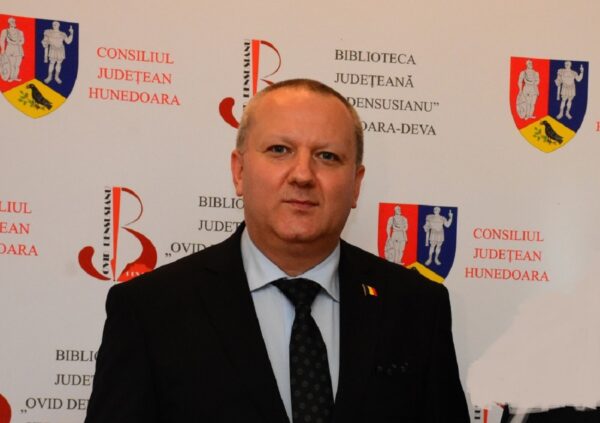 Managerul Bibliotecii județene ”Ovid Densușianu” a fost ales președinte interimar al comisiei managerilor de biblioteci județene din România