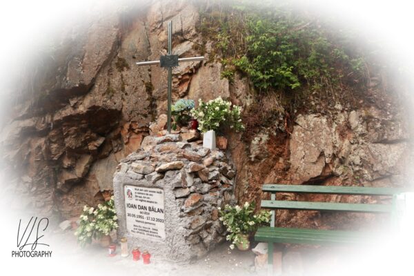 Troiță ridicată pe Taia în memoria scriitorului Ioan Dan Bălan