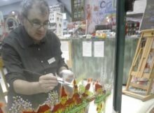 Plecarea spre albastrul infinit a artistului plastic Petru Zmed
