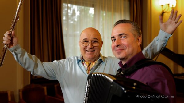 Şansonete şi şuete cu Ion Bogdan Ștefănescu (flaut) şi Fernando Mihalache (acordeon), la Deva, în cadrul Turneului ”Flautul fermecat”