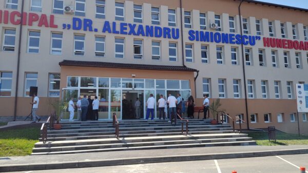 Prezentare oficială a Ambulatoriului Integrat al Spitalului Municipal „Dr. Alexandru Simionescu” din Hunedoara, după modernizare, în prezența ministrului Sănătății