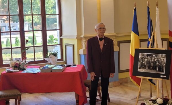 Artistul fotograf Francisc Németh aduce ”Nuanțele Pasiunii” într-o expoziție retrospectivă la Petroșani