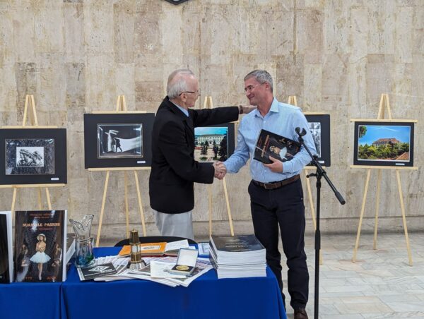 Expresii și impresii de la vernisajul expozițional ”Nuanțele pasiunii” al artistului fotograf Francisc Németh de la Petroșani