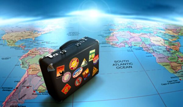 STUDIU / 4 din 10 români au călătorit în afara țării în ultimele 12 luni