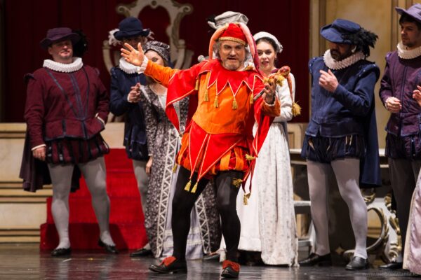 Castelul Corvinilor, decor de gală pentru ”Rigoletto”