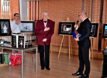 Respect, admirație și gratitudine pentru artistul fotograf Francisc Németh, ambasador al imaginii Văii Jiului, la 50 de ani de carieră în arta fotografică