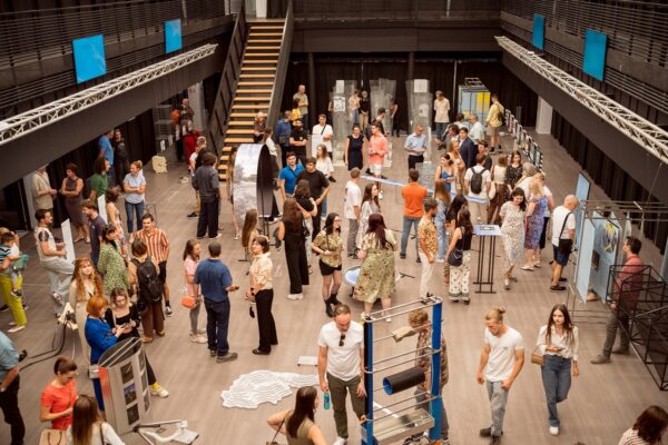 „Atlasul Distanțelor” a apropiat trei școli de design în spațiul ARChA al UPT