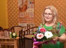 Poeta Paulina Popa sărbătorită, la aniversare, de Biblioteca județeană ”Ovid Densușianu” din Deva