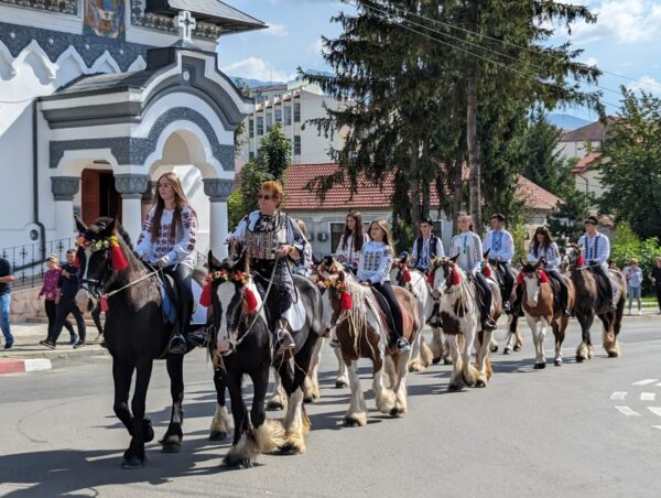 Valori autentice ale Văii Jiului prezentate la Adunarea Momârlanilor de la Petroșani