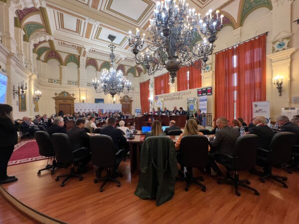 ”Dezvoltare durabilă în județul Hunedoara”, tema unei Conferințe internaționale derulate la Consiliul județean Hunedoara