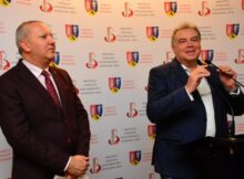 Restituiri istorice și literare despre farmecul Parisului și nu numai, cu Adrian Cioroianu, la Salonul Hunedorean al Cărții