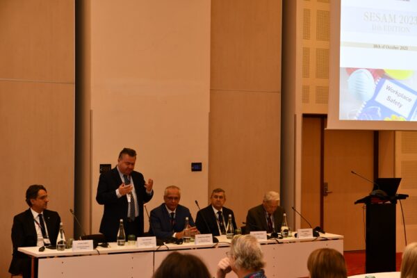 Aproximativ 100 de specialiști în domeniul SSM au participat la Simpozionul internațional SESAM 2023 organizat de INCD-INSEMEX Petroșani