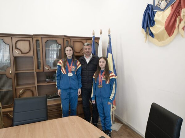 Sportive din Lupeni, pe podiumul Campionatului European de Kempo din Turcia