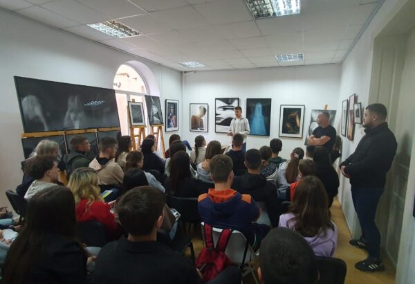 Campanie pentru prevenirea consumului de substanțe nocive desfășurată la Casa de Cultură a Studenților din Petroșani