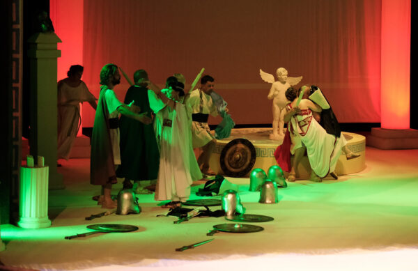Spectacol unic la Teatrul din Petroșani, cu cea mai nouă piesă a lui Matei Vișniec