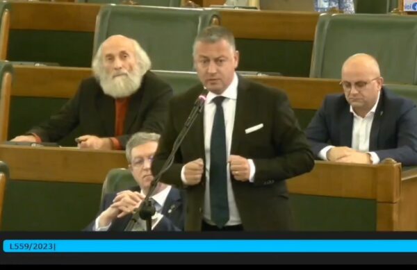 Cristian Resmeriță denunță în Parlament demagogia pe tema situației mineritului din Valea Jiului