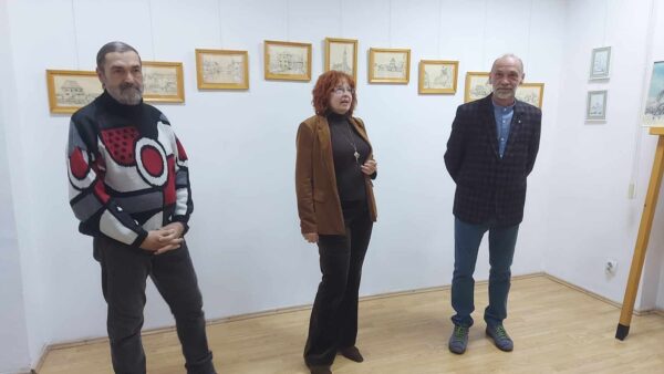 Mozaic artistic pe simezele Casei de Cultură a Studenților din Petroșani, cu lucrări ale prof. Petru Gorea