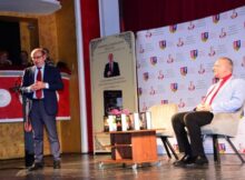 Un public numeros și entuziast, prezent la întâlnirea cu dr. Dumitru Constantin Dulcan și ”Puterea tămăduitoare a cuvântului”