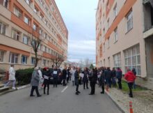 Protest al personalului auxiliar de la Spitalul de Urgență din Petroșani