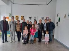 Expoziţie de kirigami a Zinei Albulescu, vernisată la Galeria de artă ”Iosif Tellmann” din Lupeni