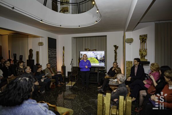 Spectacolul Patrimoniul sub reflectoare – Lumi reînviate: O călătorie culturală imersivă la Muzeul Jecza, unde memoriile, poezia, muzica și arta unei generații s-a reunit pentru o seară de excepție