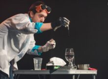 Patru spectacole noi-nouțe pentru copii la Teatrul din Petroșani