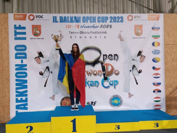 Karatista Elena Șamotă, cea mai bună sportivă junioară la Campionatul Balcanic de Taekwoon-Do