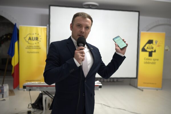 Cristian Cațan, la evenimentul „4 ANI DE AUR”: „La alegerile locale ne interesează câștigarea Primăriei Petroșani!”