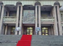 Momente memorabile de cultură, artă și spectacol la Gala aniversară a Teatrului Dramatic ”I.D. Sîrbu” din Petroșani