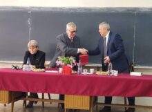 Profesorul universitar Dumitru Fodor, sărbătorit la aniversarea de 85 de ani, la Universitatea din Petroșani