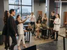 Top 3 activități pe care să le organizezi pentru angajații tăi în apropierea Crăciunului