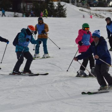 Tabără de schi pentru sportivii ”Special Olympics” la Straja