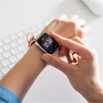 Top argumente pentru alegerea unui smartwatch în detrimentul unui ceas obișnuit