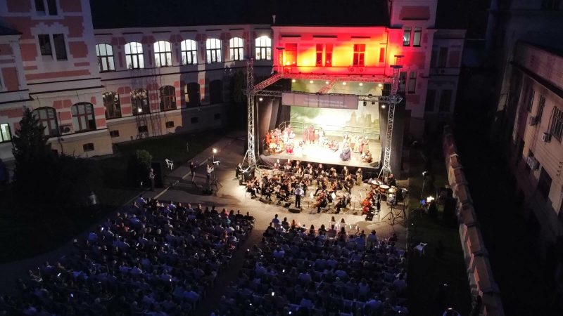 Festivalul ”Opera Nights” aduce și în 2024 magia muzicii de operă în județul Hunedoara