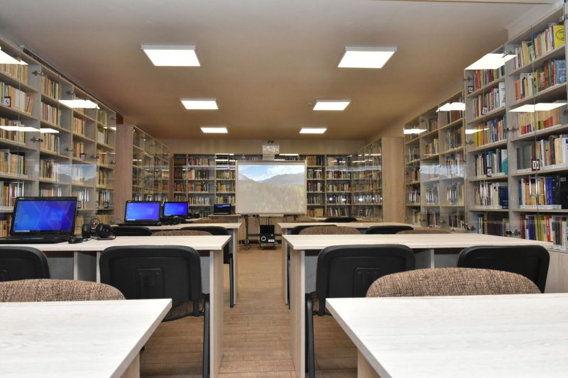 Cursuri gratuite la Biblioteca Județeană „Ovid Densusianu” Hunedoara – Deva
