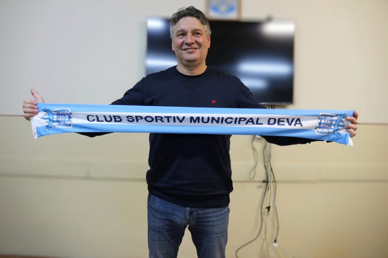 CSM Deva va avea o Academie de fotbal condusă de conf.univ.dr. Ionuț Stelescu