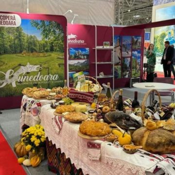 DGAMPT Hunedoara invită operatorii de turism la Târgul Național de Turism al României