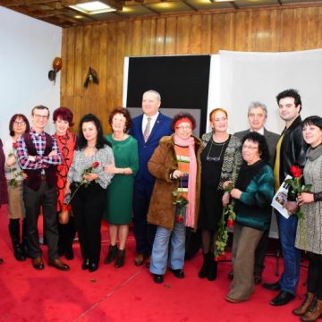 Călătorie pe aripile poeziei și muzicii, la cea de-a treia ediție a evenimentului cultural ”Dor și drag de Dragobete” de la Petroșani