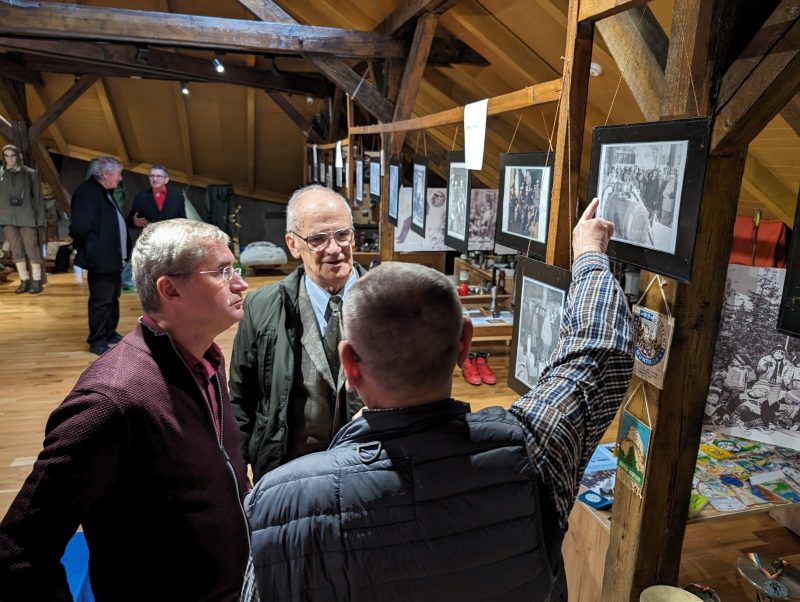 Vizita din noiembrie 1977 a lui Nicolae Ceaușescu la Petroșani, tema unei expoziții-document la Muzeul Mineritului