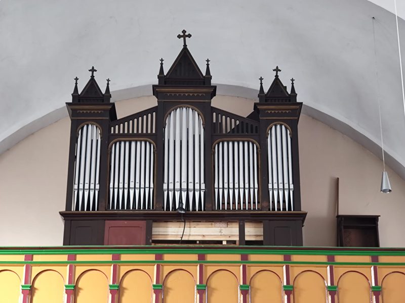 O nouă viață pentru orga Bisericii romano-catolice ”Sf. Varvara” din Petroșani