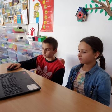 Ziua Siguranței pe Internet. Un nou motiv să ne punem întrebarea: Ce fac copiii în mediul online?