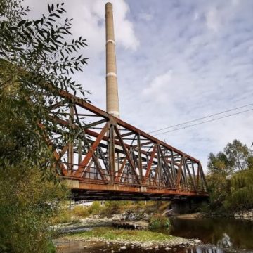 Ajunsă la capăt de drum, calea ferată industrială Lupeni-Uricani s-a vândut la fier vechi