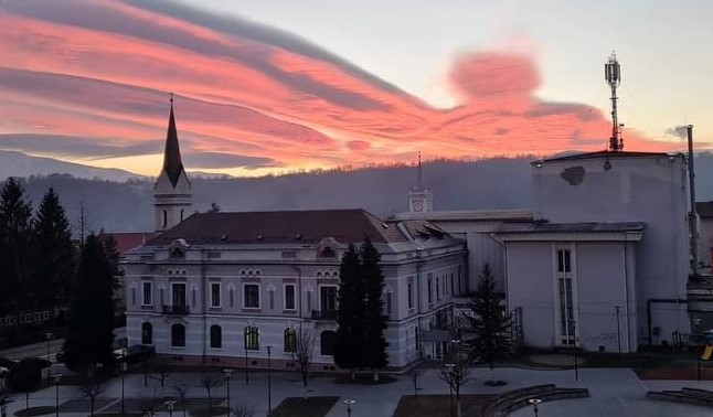 Începe proiectul de eficientizare energetică a clădirii Teatrului Dramatic ”I.D. Sîrbu” din Petroșani