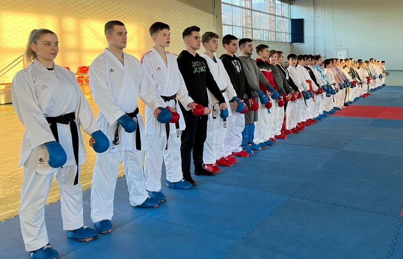 „Karatiștii de la CS Poli Karate Petroșani sunt pregătiți pentru Campionatul Național de Karate Shito-Ryu”