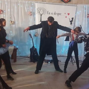 Spectacol muzical-coregrafic ”Cu și despre… IUBIRE” la Palatul Cultural ”Minerul” din Lupeni