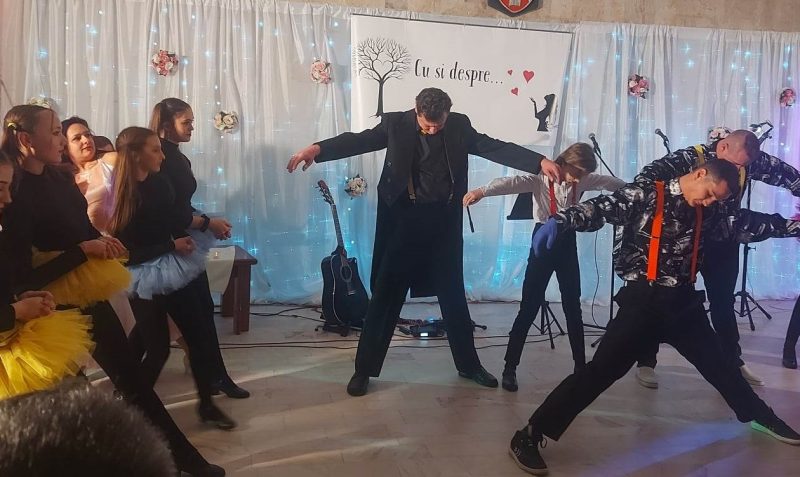 Spectacol muzical-coregrafic ”Cu și despre… IUBIRE” la Palatul Cultural ”Minerul” din Lupeni