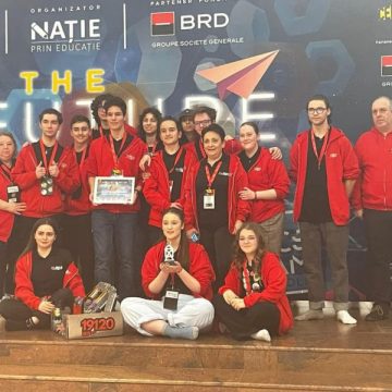 Cel mai important premiu național de robotică, ”Think Award”, câștigat de Alpha Bit Petroșani