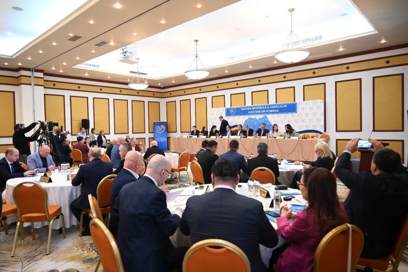 Președintele Consiliului Județean Hunedoara, Laurențiu Nistor, a participat la Adunarea Generală a Uniunii Naționale a Consiliilor Județene din România